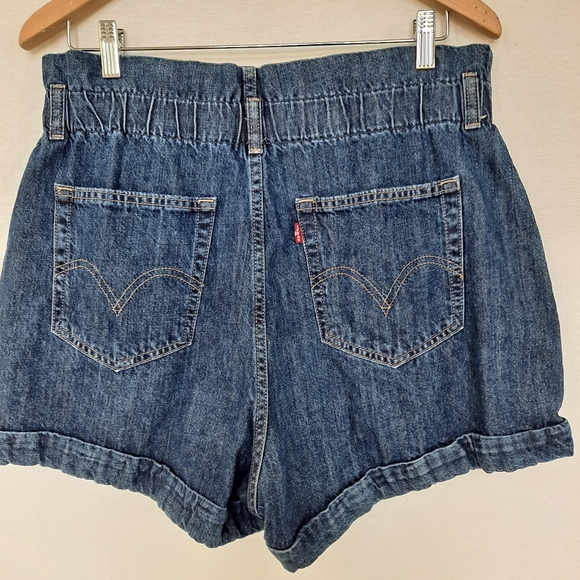 Levi's Blue Denim Jean High Rise Elastic Waist Mom Shorts sz 31 - Picture 4 of 10